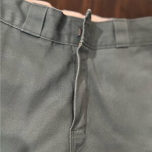 Dickies 874 Original Fit Green Pants. Pre-owned.